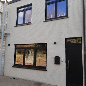 https://het-helmgras.ostend-hotel.net